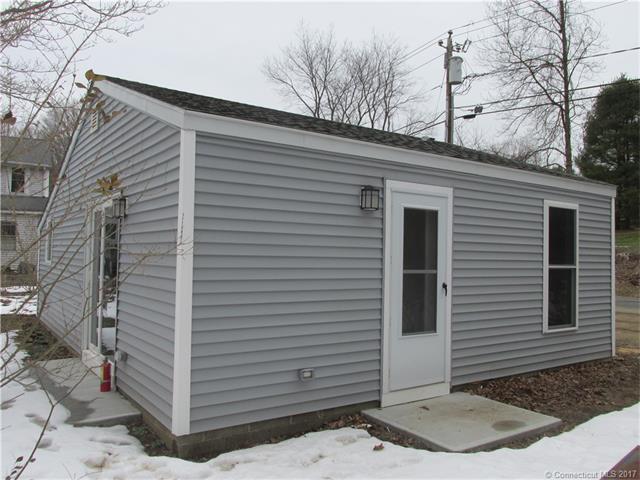 47 A Quassuk Rd, Woodbury, CT 06798