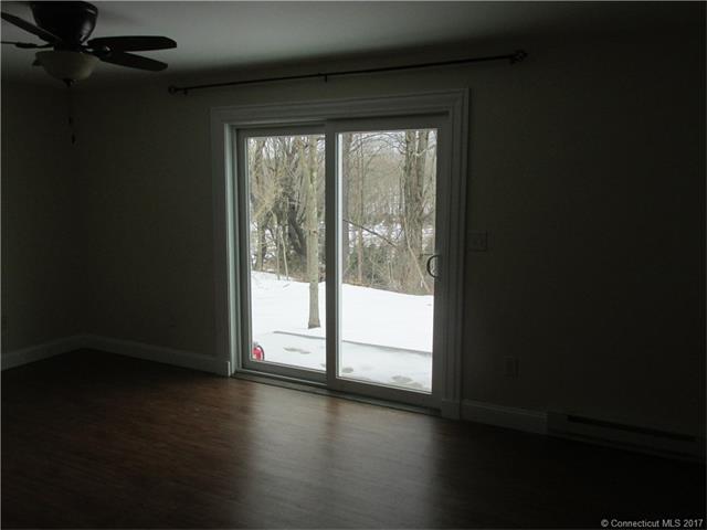 47 A Quassuk Rd, Woodbury, CT 06798