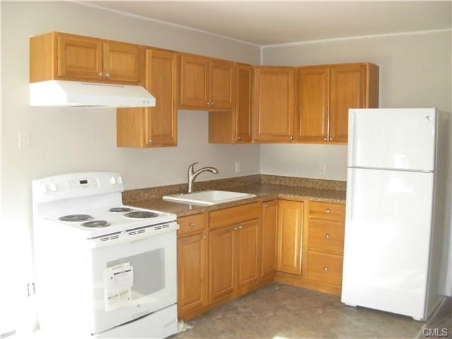 5 Taylor Avenue, Bethel, CT 06801