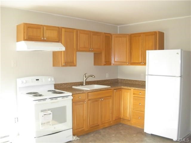 5 Taylor Avenue, Bethel, CT 06801