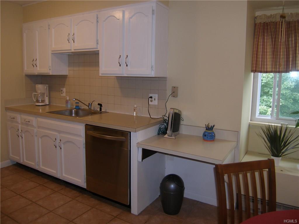 83 Chestnut Street, Bethel, CT 06801