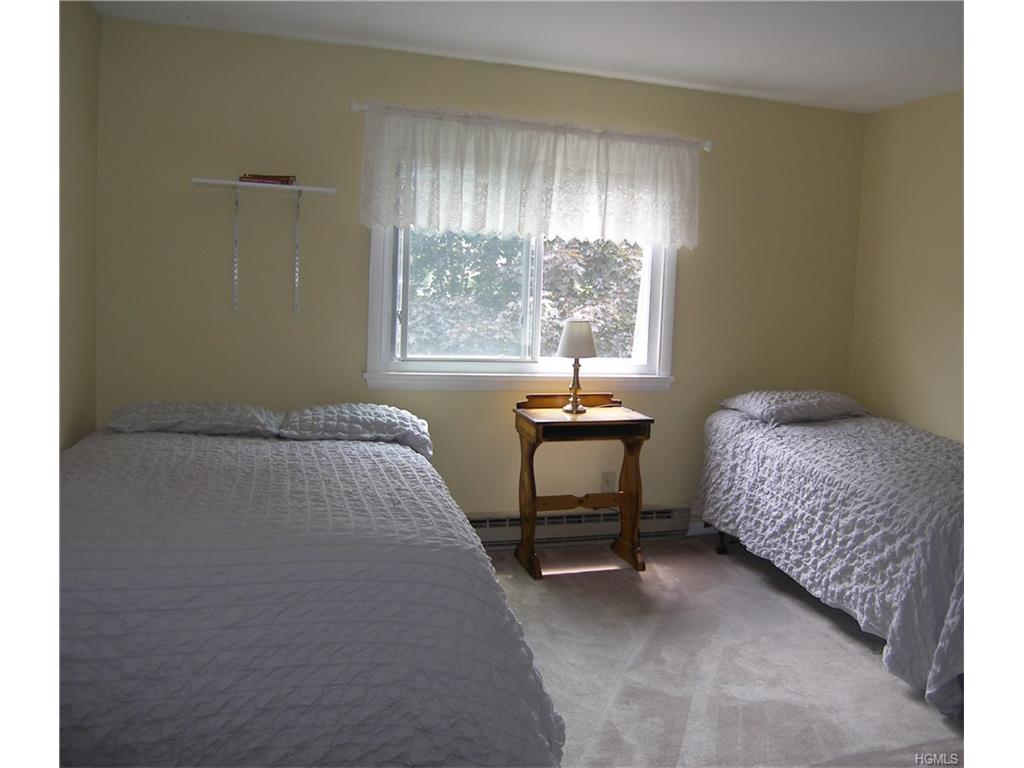 83 Chestnut Street, Bethel, CT 06801