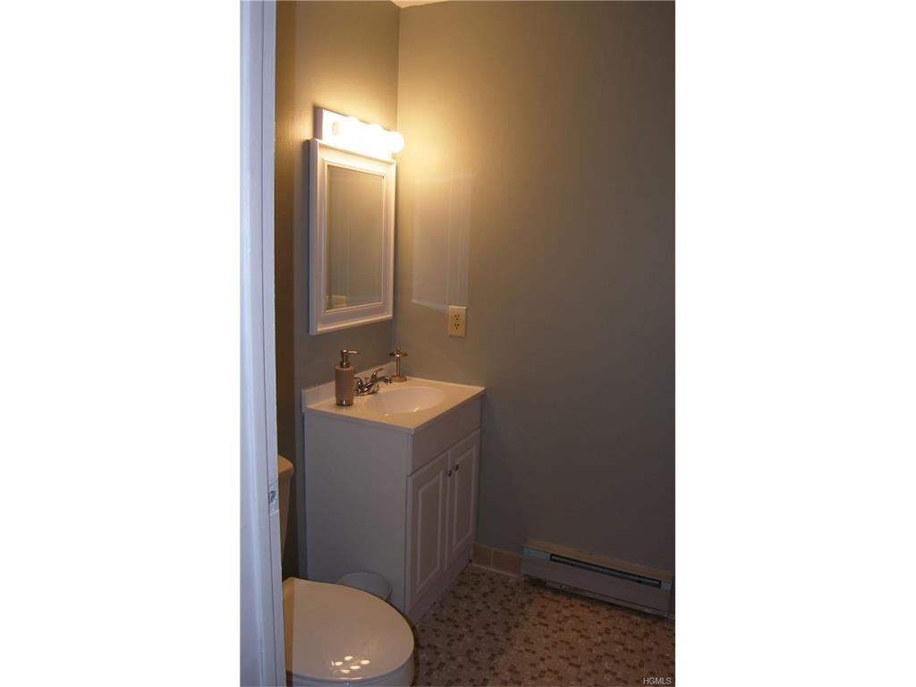 83 Chestnut Street, Bethel, CT 06801