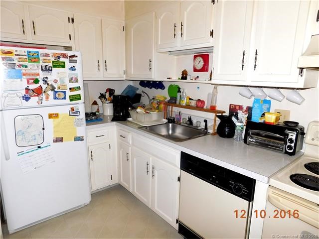 99Chestnut St #F, Bethel, CT 06801