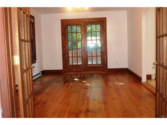 1 Fleetwood Avenue, Bethel, CT 06801