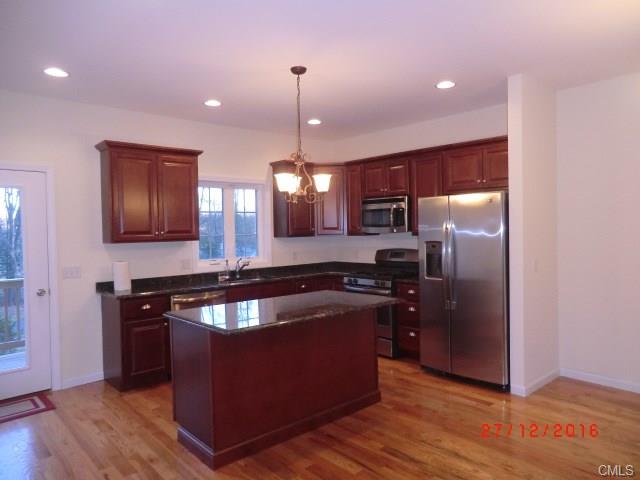 23 Oak Branch Drive, Brookfield, CT 06804