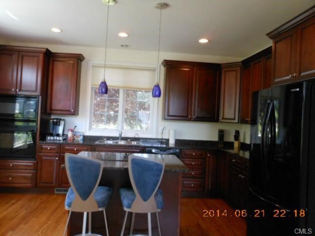 9 Great Heron Lane, Brookfield, CT 06804