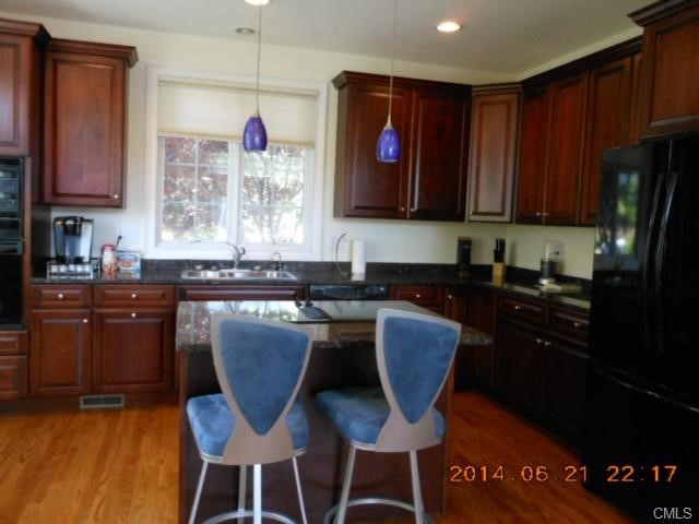 9 Great Heron Lane, Brookfield, CT 06804