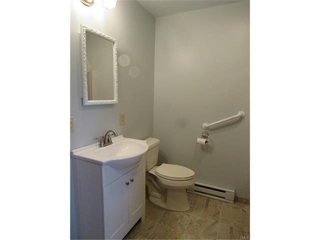 49 Obtuse Road South, Brookfield, CT 06804