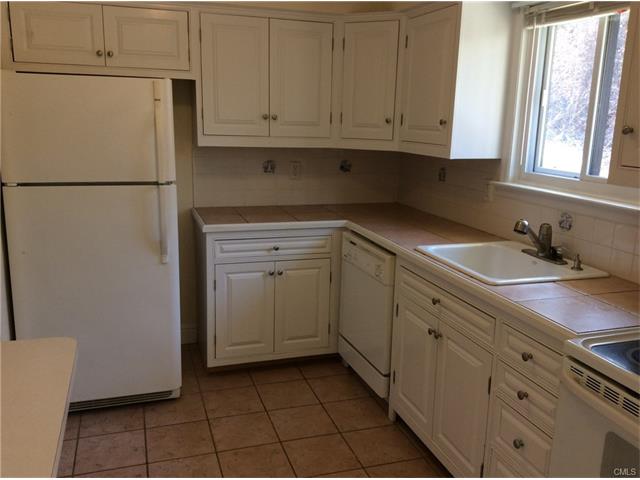 60 Homestead Lane, Brookfield, CT 06804