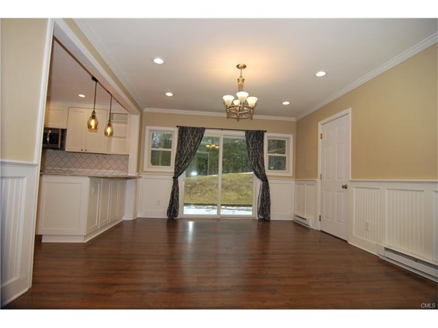 11 Woodcreek Road, Brookfield, CT 06804