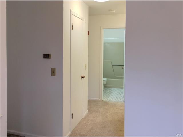22 Andover Court, Brookfield, CT 06804