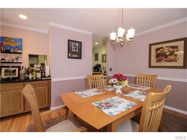 22 Ledgewood Drive, Brookfield, CT 06804