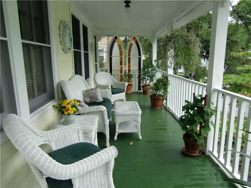 4 Schubert Lane, Cos Cob, CT 06807