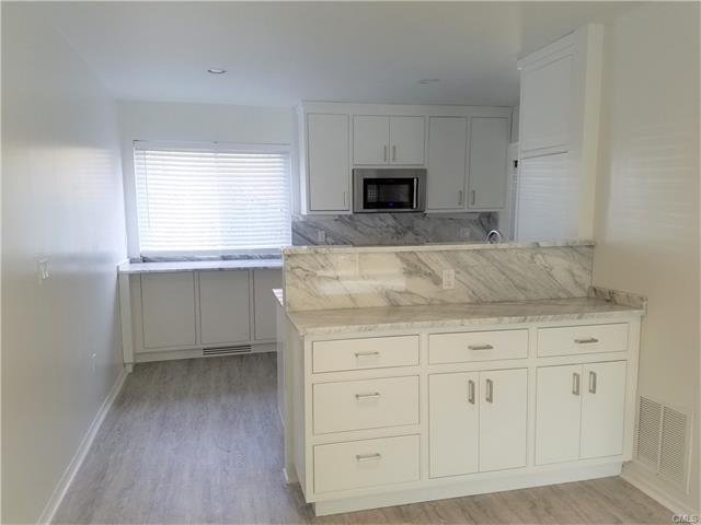 75 Cos Cob Avenue, Greenwich, CT 06807