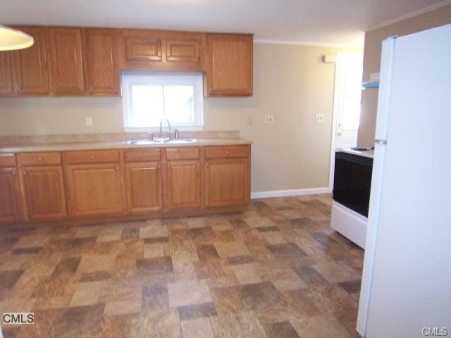 3 Well Avenue, Danbury, CT 06810