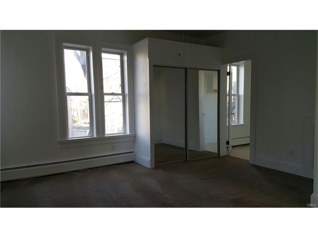 19 Farview Avenue, Danbury, CT 06810