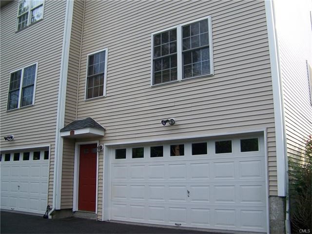 31 Merrimac Street, Danbury, CT 06810
