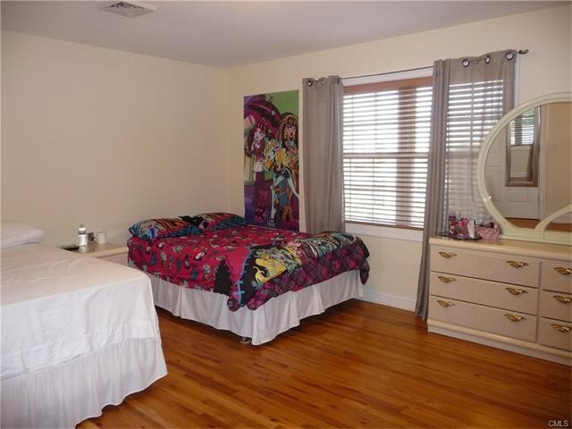 31 Merrimac Street, Danbury, CT 06810