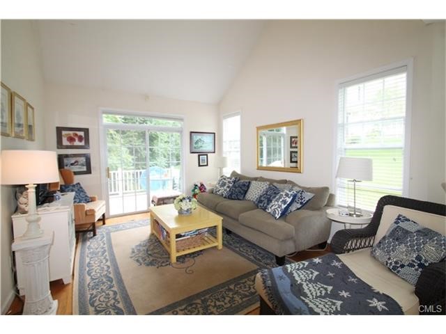 Danbury, CT 06810