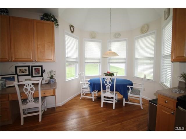Danbury, CT 06810