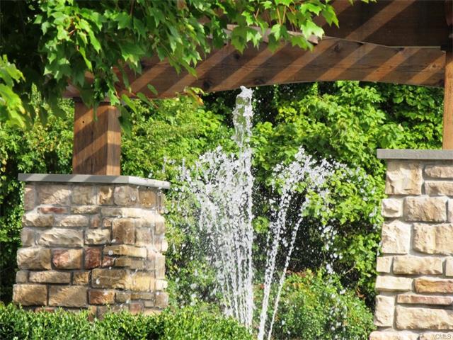 1 Paulding Terrace, Danbury, CT 06810