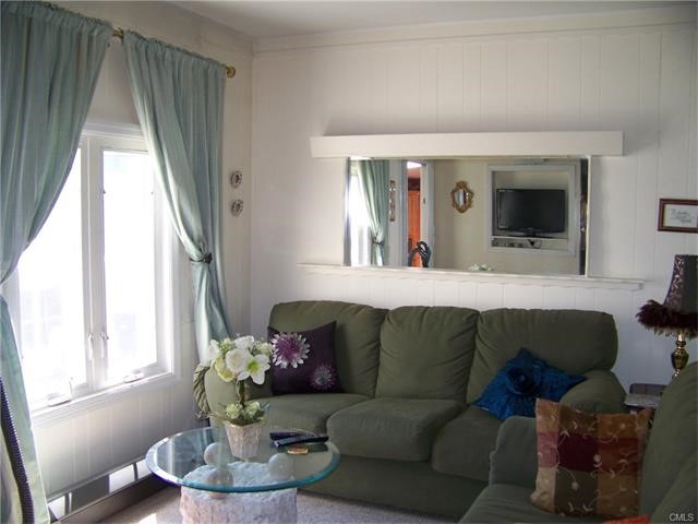 158A Bayberry Lane, Danbury, CT 06810
