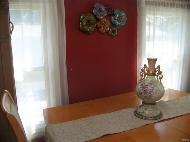 158A Bayberry Lane, Danbury, CT 06810