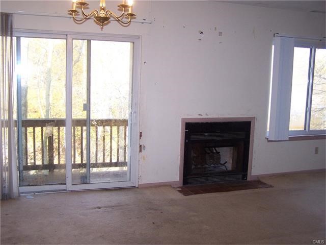 14 Newtown Road, Danbury, CT 06810