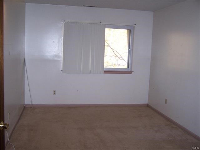 14 Newtown Road, Danbury, CT 06810