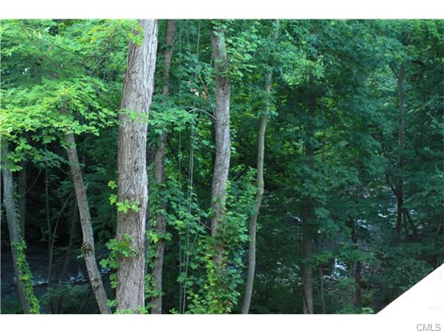 14 Newtown Road, Danbury, CT 06810
