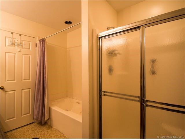 136Deer Hill Ave #308, Danbury, CT 06810