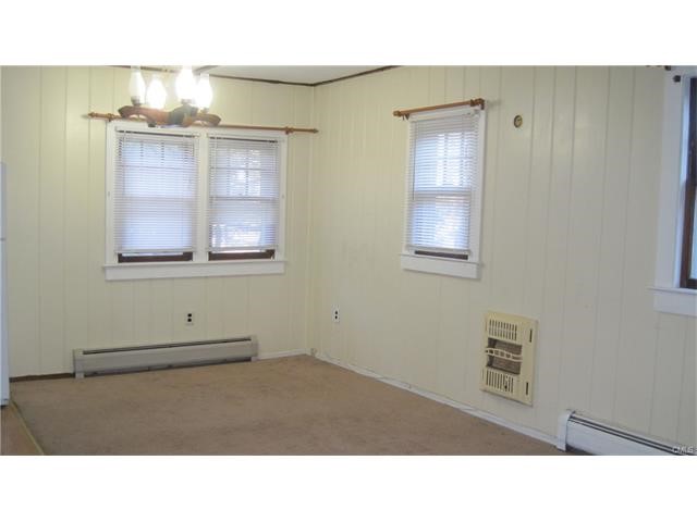 10-11 Albert Road, Danbury, CT 06810