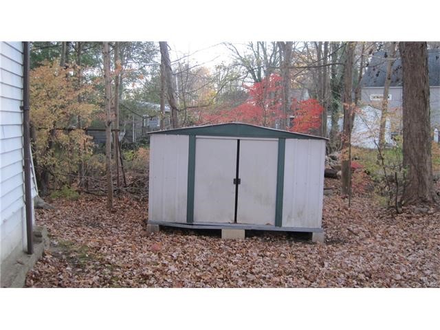 10-11 Albert Road, Danbury, CT 06810