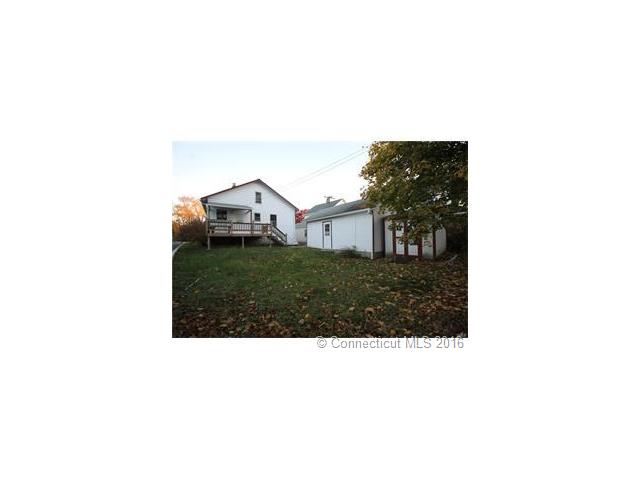 2 Bennett Pl, Danbury, CT 06810