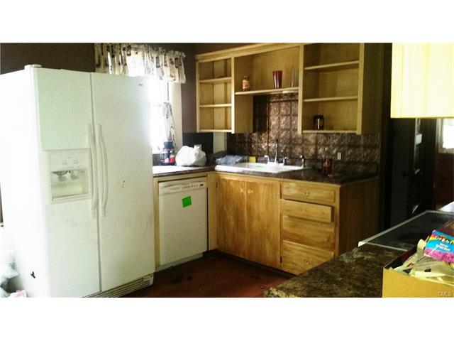 69 Davis Street, Danbury, CT 06810