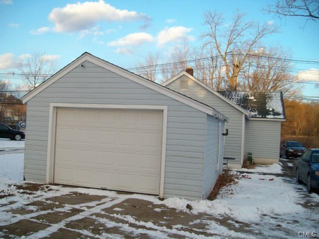 16 South Street, Danbury, CT 06810