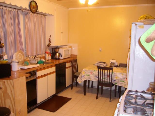 16 South Street, Danbury, CT 06810