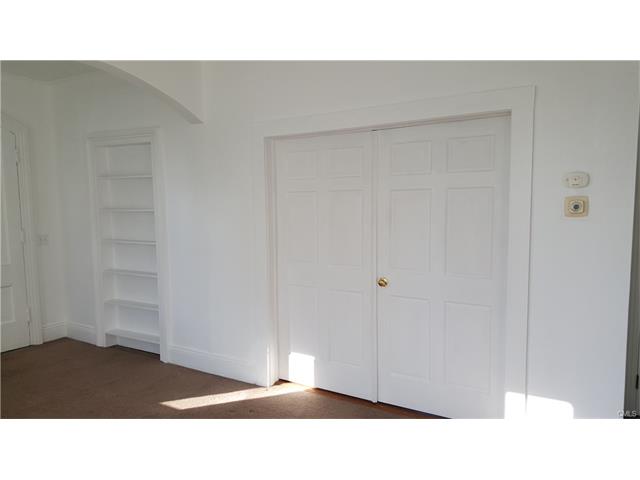 19 Farview Avenue, Danbury, CT 06810