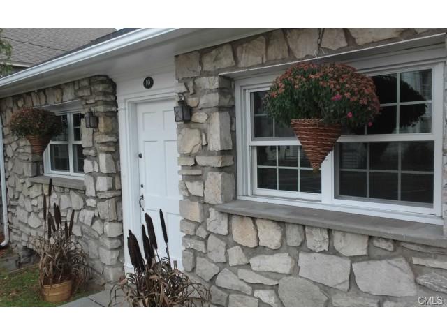 10 Downs Street, Danbury, CT 06810