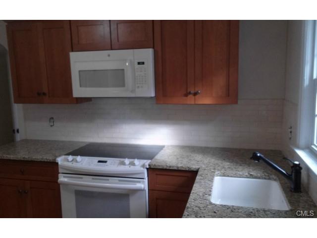 10 Downs Street, Danbury, CT 06810
