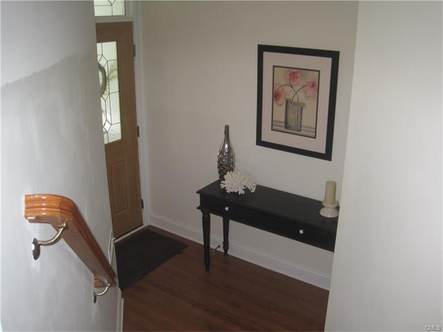 50 Lawrence Avenue, Danbury, CT 06810