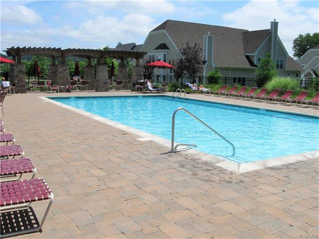 50 Lawrence Avenue, Danbury, CT 06810