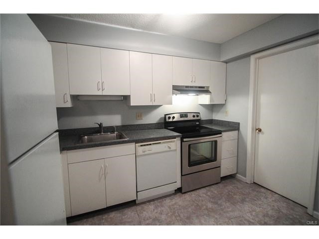 25 Padanaram Road, Danbury, CT 06811