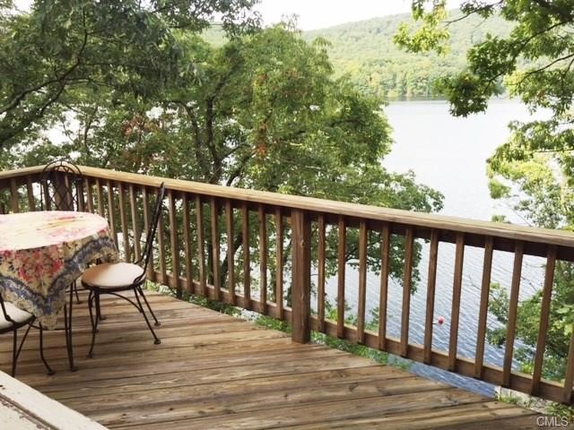 5 The By Way, Danbury, CT 06811