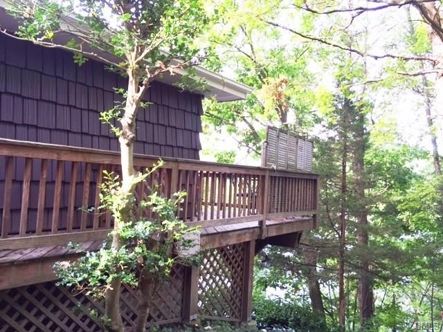 5 The By Way, Danbury, CT 06811