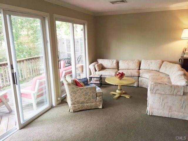 5 The By Way, Danbury, CT 06811