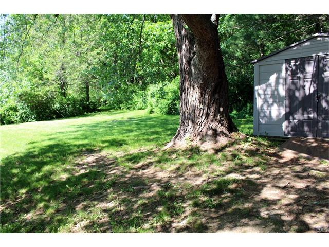 3 Terry Drive, Danbury, CT 06811