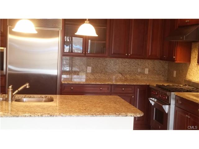 16 Hayestown Road, Danbury, CT 06811
