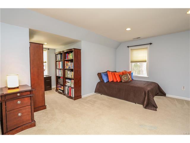 1 Lindencrest Drive, Danbury, CT 06811
